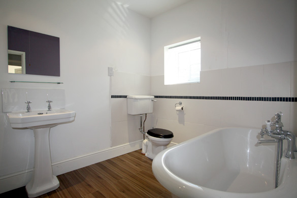 The downstairs bathroom: Croft House in the Lake District